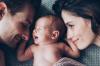 TOP 4 dnevnih postopkov za nego novorojenčkov: opomba za mamo