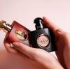 8 zanimivih dejstev o parfumih: od prepovedi "Opium" do "neprijetnega vonja maščob" v Chanel №5