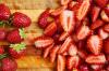 Poletni štrudelj z jagodami: recept po korakih