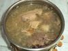 Kuhanje okusno prvi tečaj: praznik juha z vrhovi pese