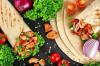Kaj kuhati za otroka v karanteni: dieta shawarma