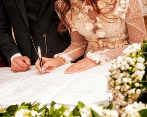 Poroka v tujini: v katerih državah se bodo Ukrajinci uradno poročili