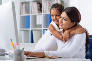 Delo po odloku: kako se spopasti s strahom vsaka mama