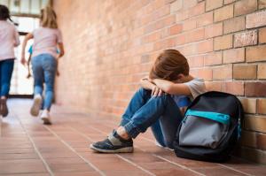 Kaj pa, če se je otrok žrtev nasilja v šoli: Nasveti za starše